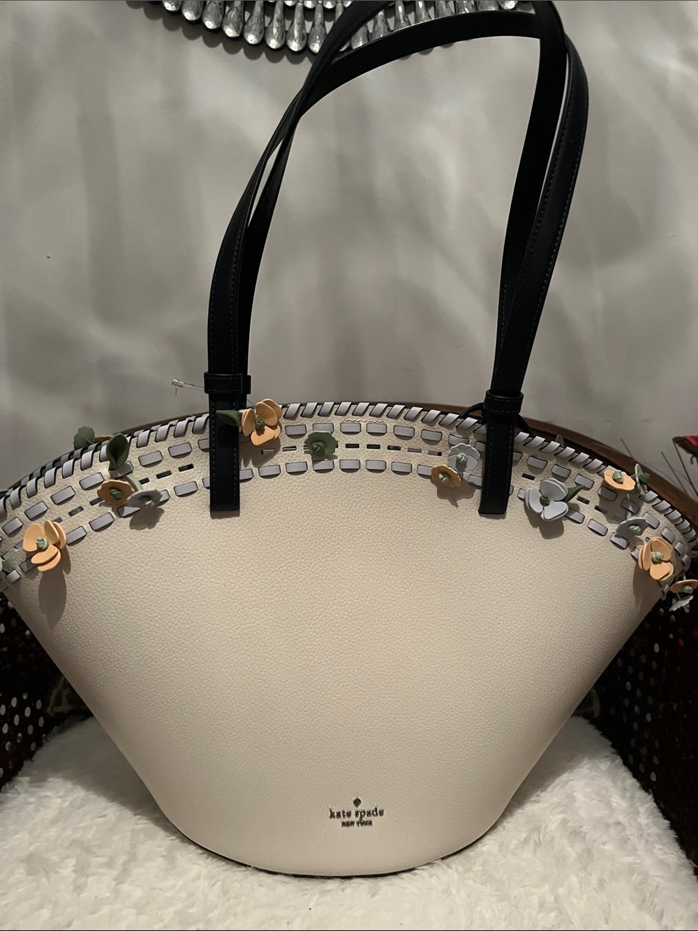 NWT kate spade cream  large tote with  navy handles and floral accents